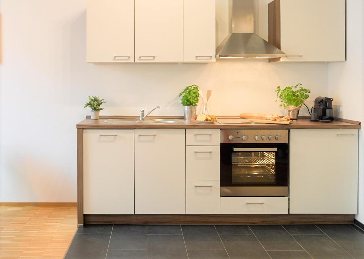 ☆Design Apartment Zentral☆200M Vom Marktplatz☆Ruhige Altstadtlage☆ 罗伊特林根 外观 照片