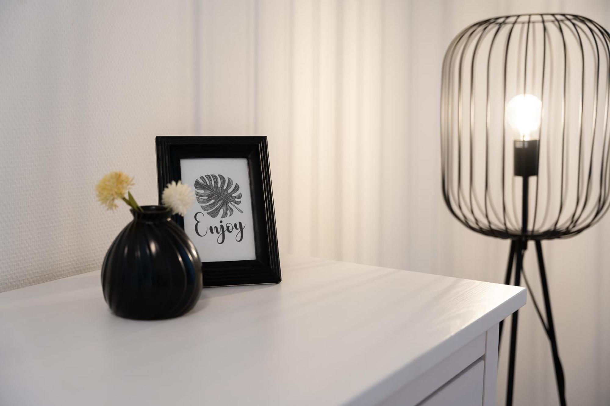 ☆Design Apartment Zentral☆200M Vom Marktplatz☆Ruhige Altstadtlage☆ 罗伊特林根 客房 照片